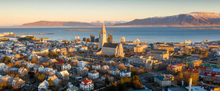Layover in Reykjavik, Iceland: Guide to Experience the Best in Hours