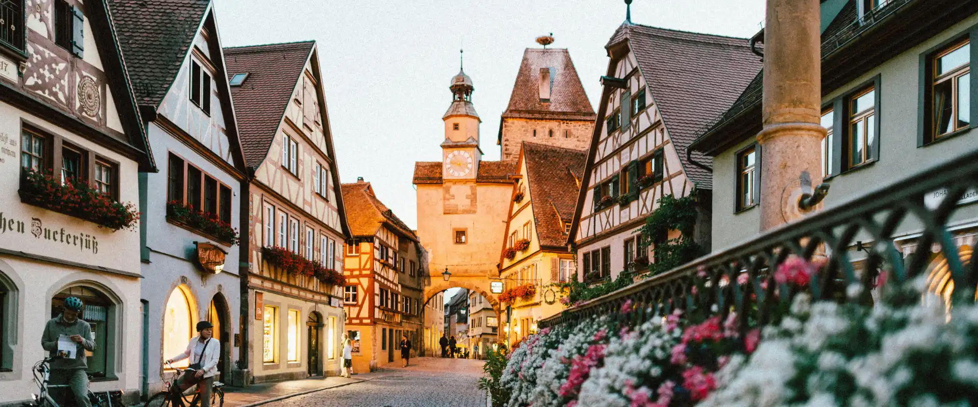 Flight Hacks In 2026: Insider Secrets to Snag the Cheapest Flights